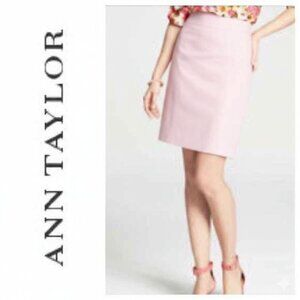 Ann Taylor light pink/mauve pencil skirt size 4P